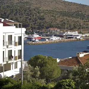 Sahil Butik Çeşme